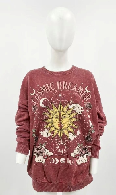 Rich Red Sun Graphic Pullover Sweatshirt
